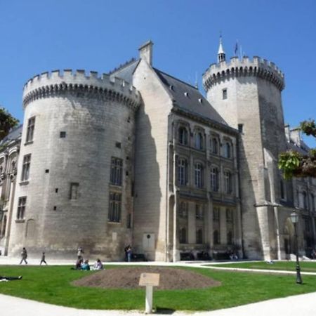 L'Atelier - 500M Musee Bd Angoulême Eksteriør bilde