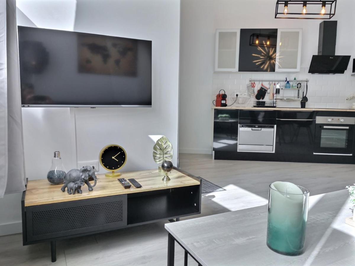 L'Atelier - 500M Musee Bd Angoulême Eksteriør bilde